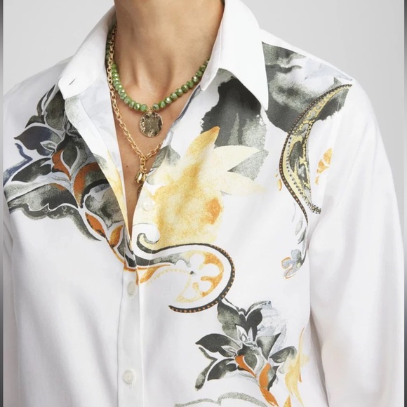 M Chico's No Iron™ Placed Floral Shirt with Black and Gold Floral Design 2/M - Picture 10 of 11
